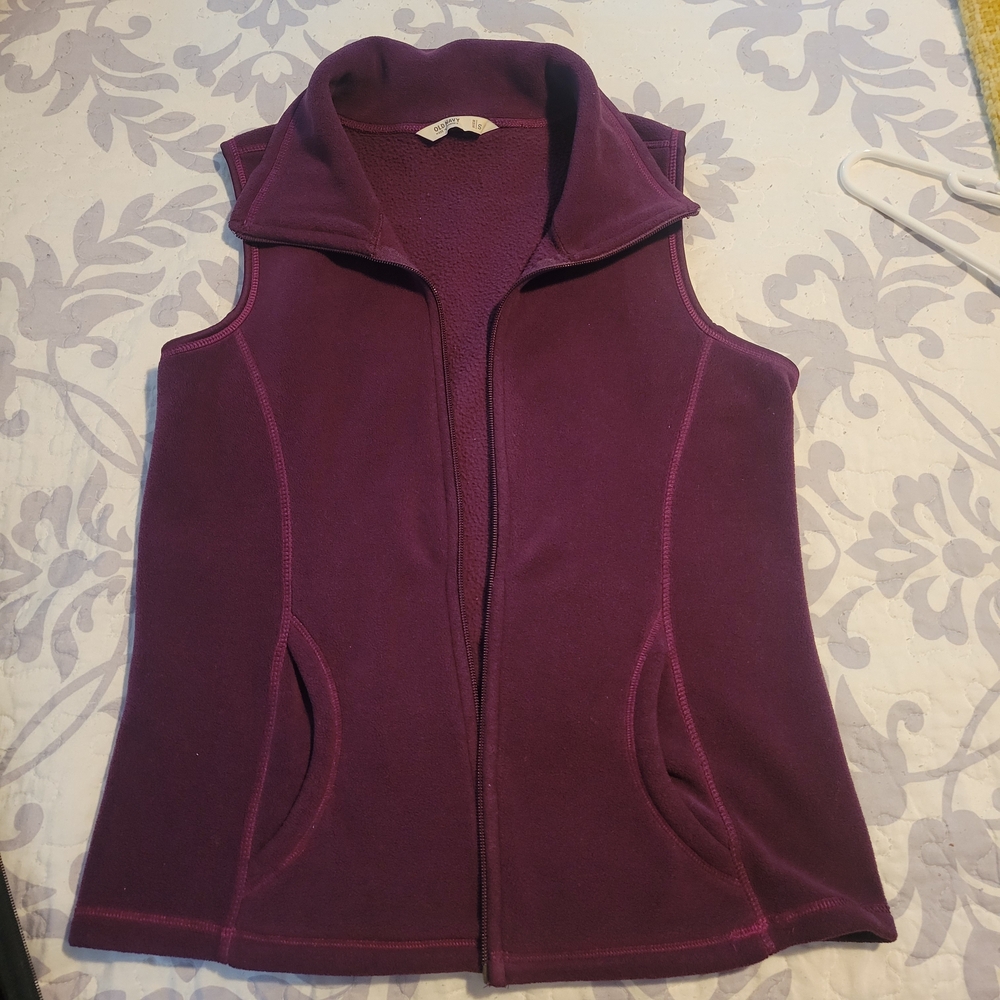 Old Navy Purple Sleeveless Fleece Vest